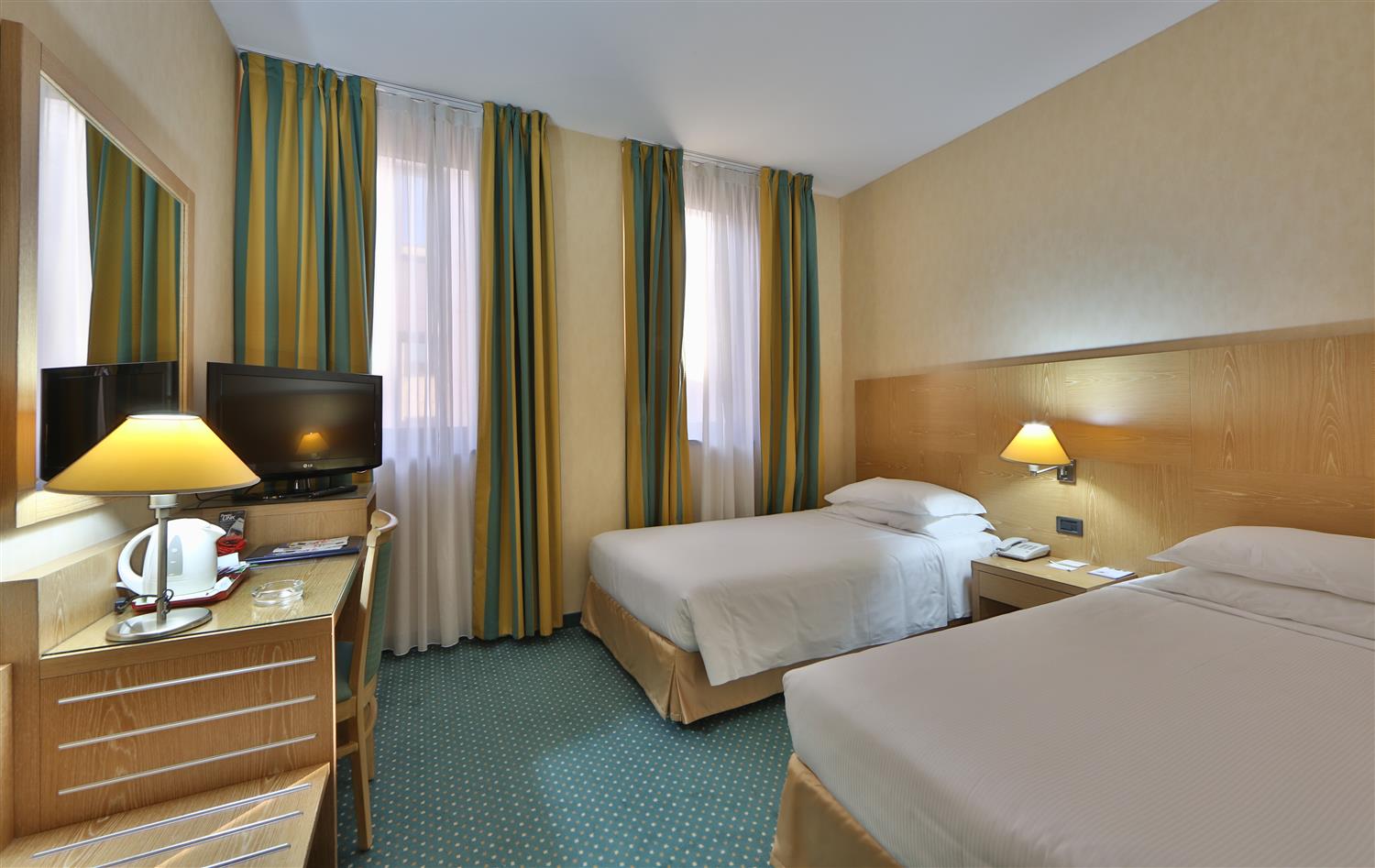 Best Western Cavalieri Della Corona Hotel 15/55