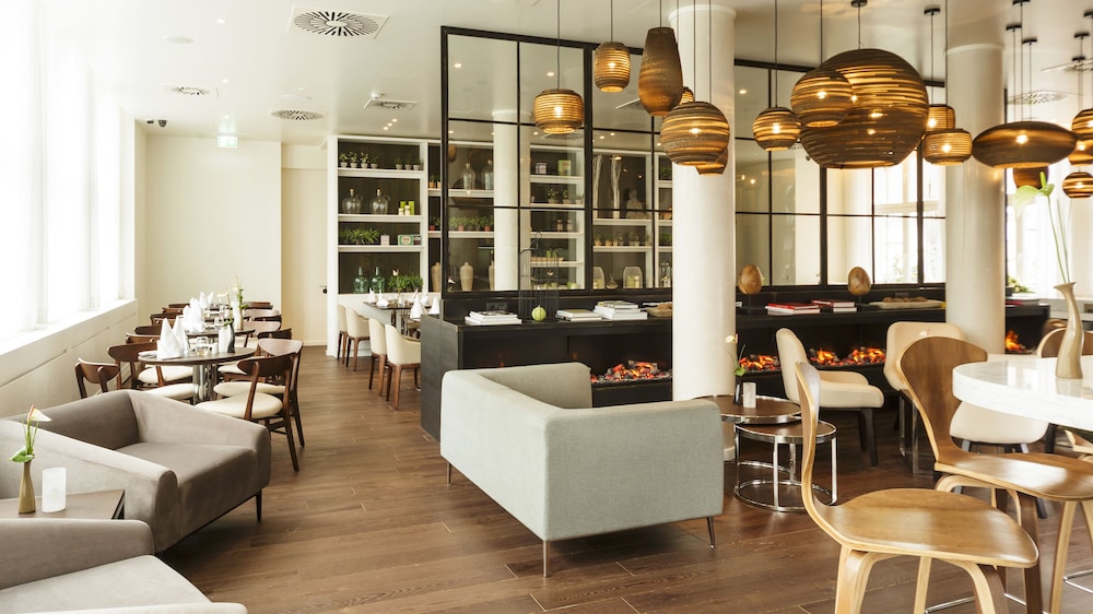 HOLIDAY INN DRESDEN - AM ZWINGER 47/77
