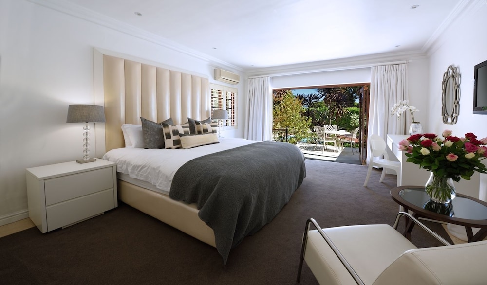 The Clarendon - Fresnaye 22/50