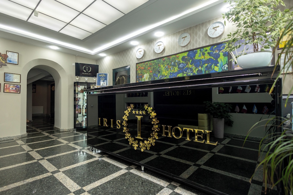 IRIS HOTEL 4/50