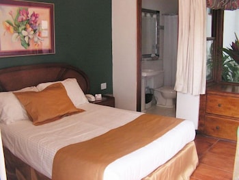1492 Hotel 21/51