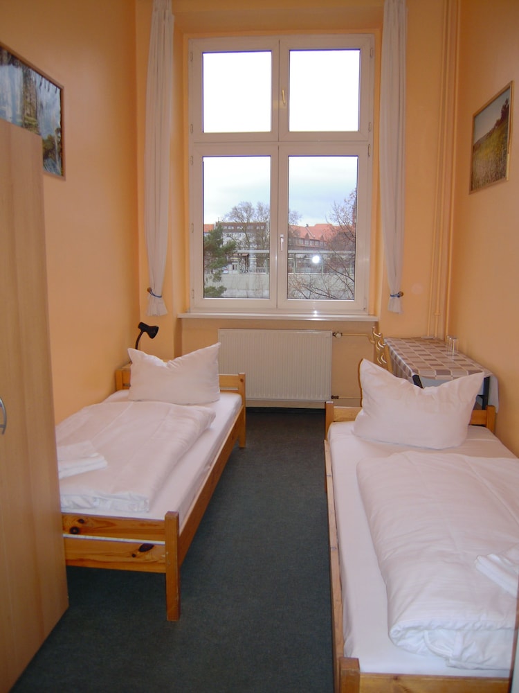 HappyGoLucky Hotel + Hostel 11/52