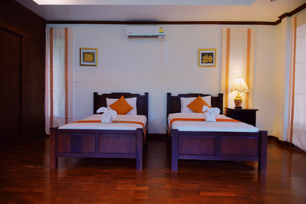 Kooncharaburi Resort & Spa 11/57