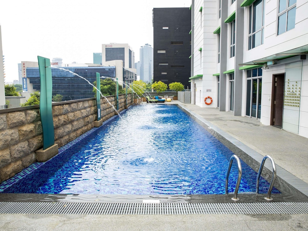 Ibis Styles Singapore Albert 44/48