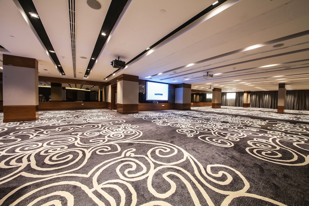 Lavender Hotel and Hotel Apartments Al Nahda 44/50