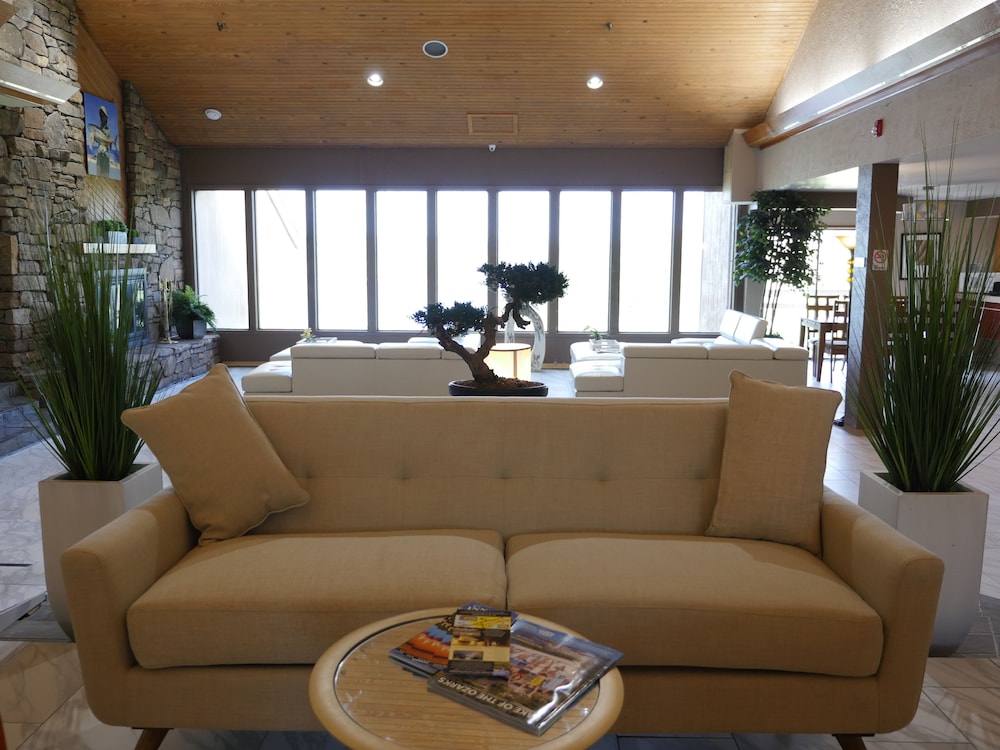 Inn at Grand Glaize 34/69