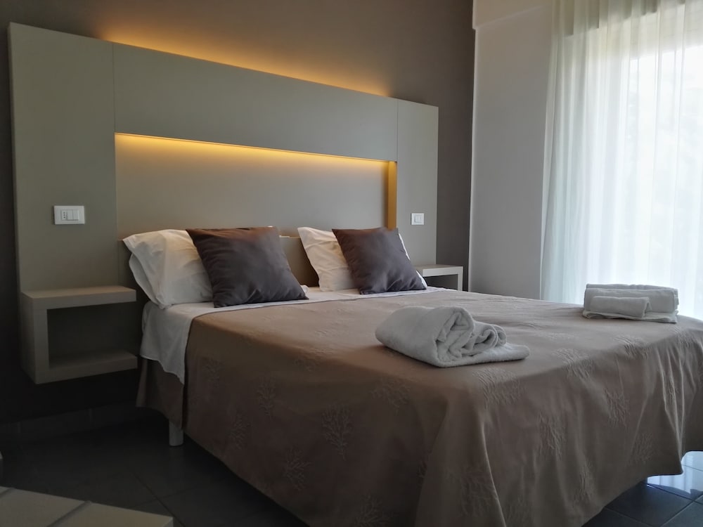 Hotel Desire 17/45