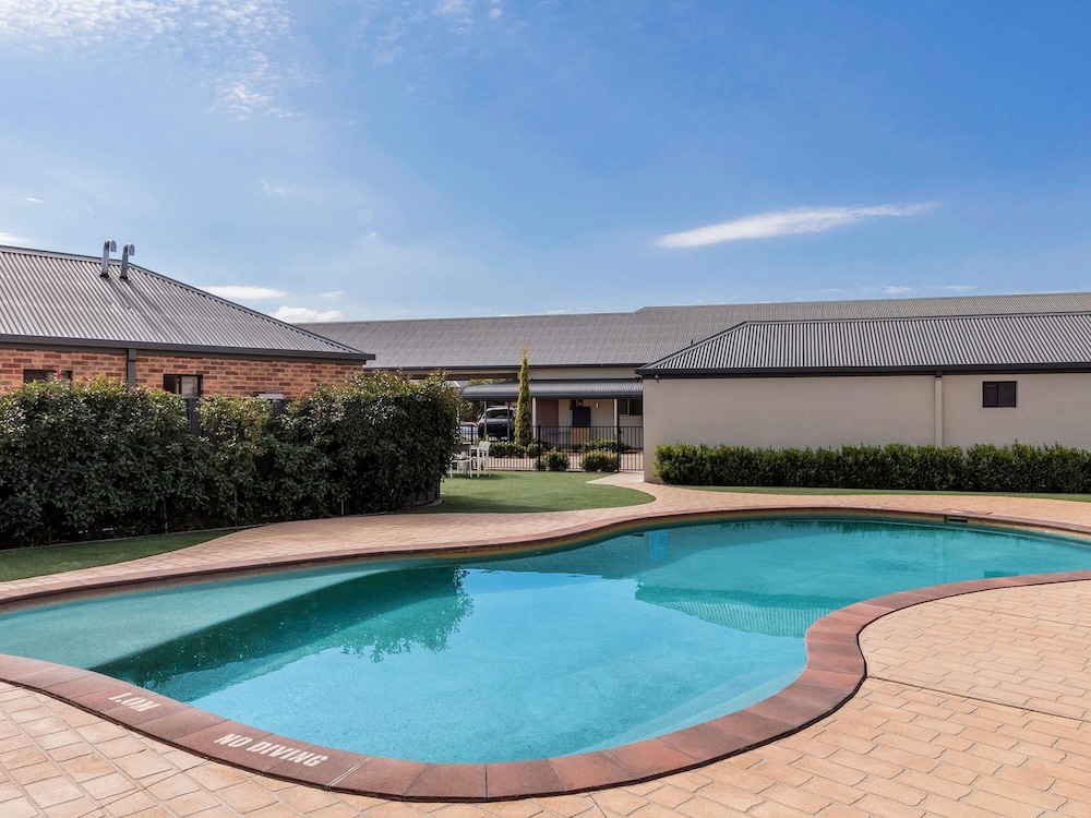 Mercure Wagga Wagga 48/50