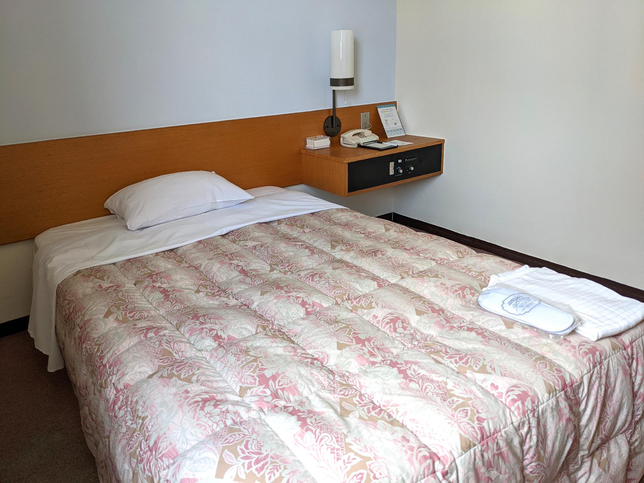 Semi Room, Deluxe, Single, Semi Double Bed