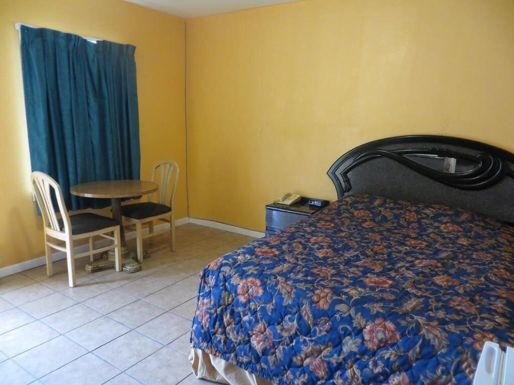 Travel Inn & Suites 11/23