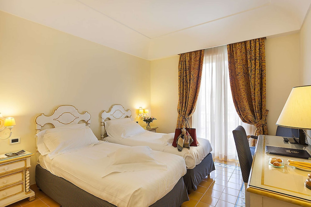 Excelsior Belvedere Hotel & Spa 7/50