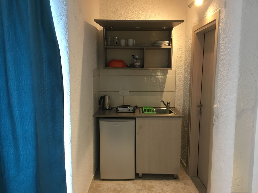 Anika Studios 7/36
