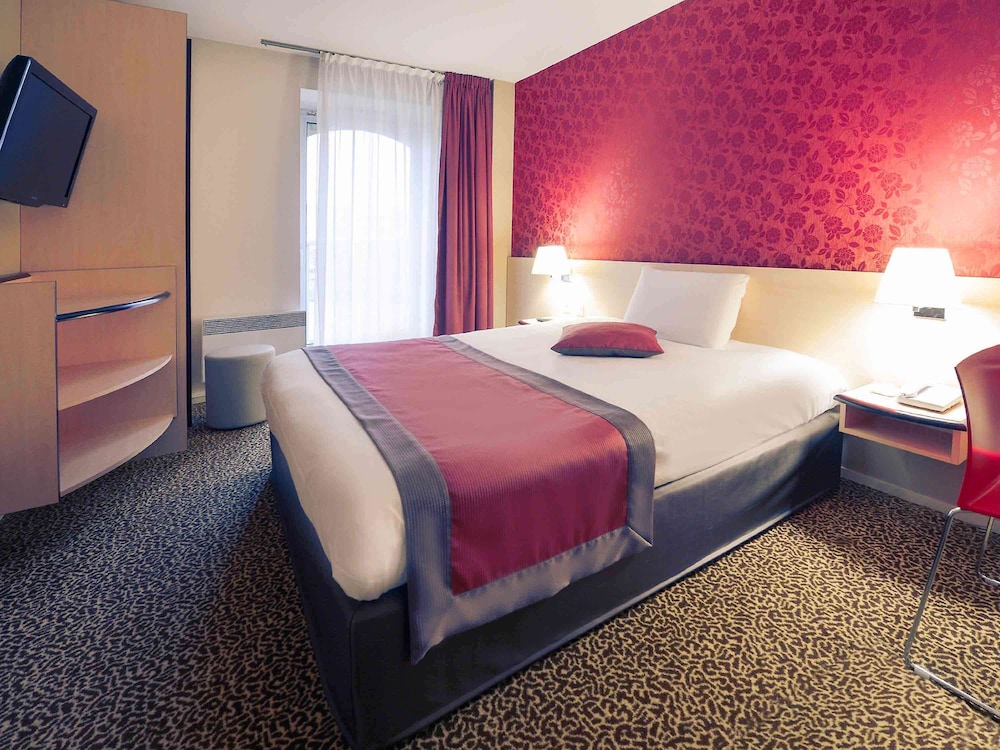 Mercure Rouen Champ de Mars 11/73