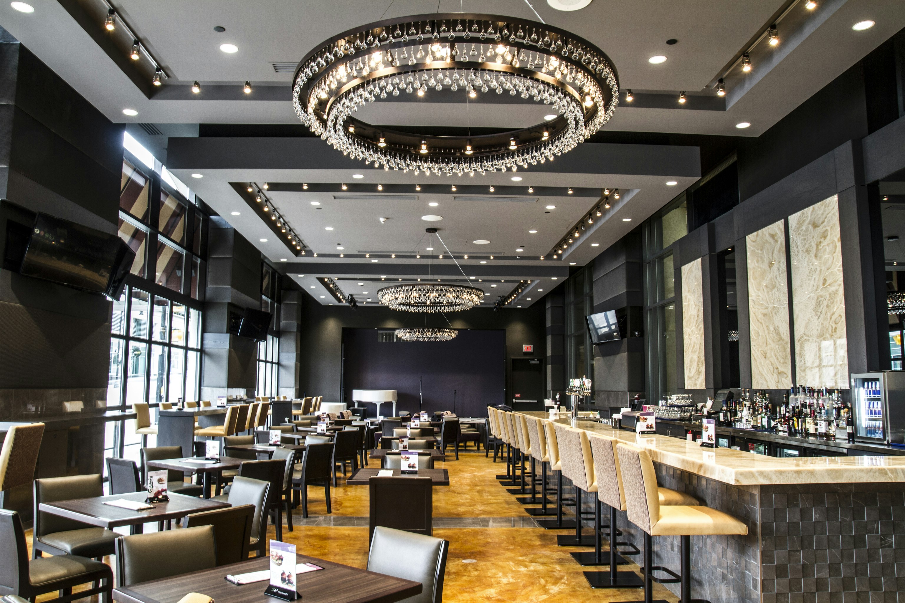 Hilton Niagara Falls/ Fallsview Hotel and Suites 43/49