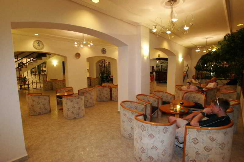 Ses Sevines Hotel 8/18