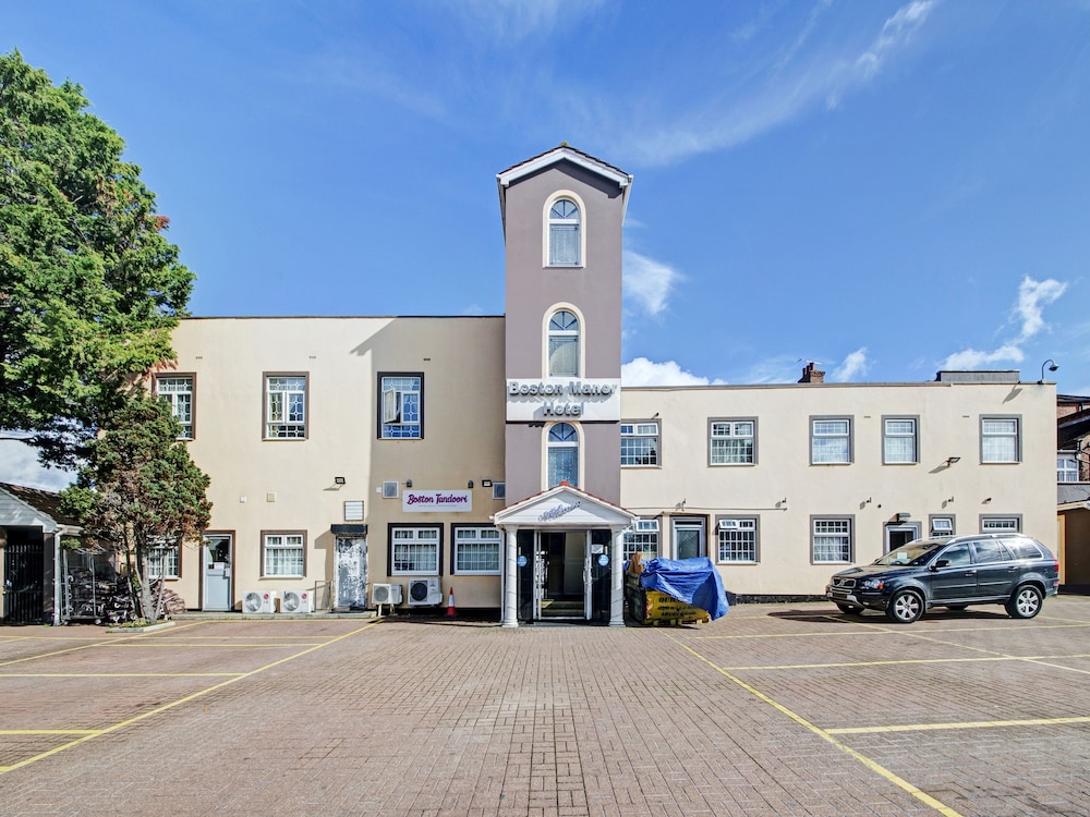 OYO Bostons Manor Hotel, Hanwell London 58/64