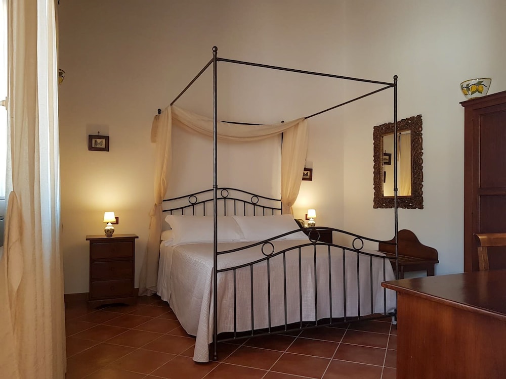 La Corte Del Sole 9/72