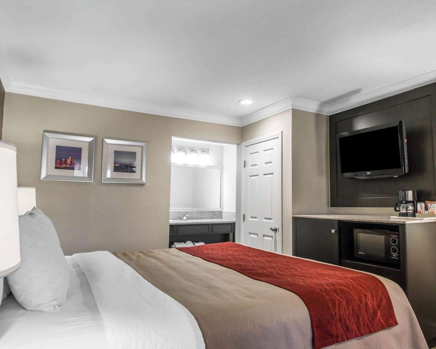 Quality Inn Downey 16/33