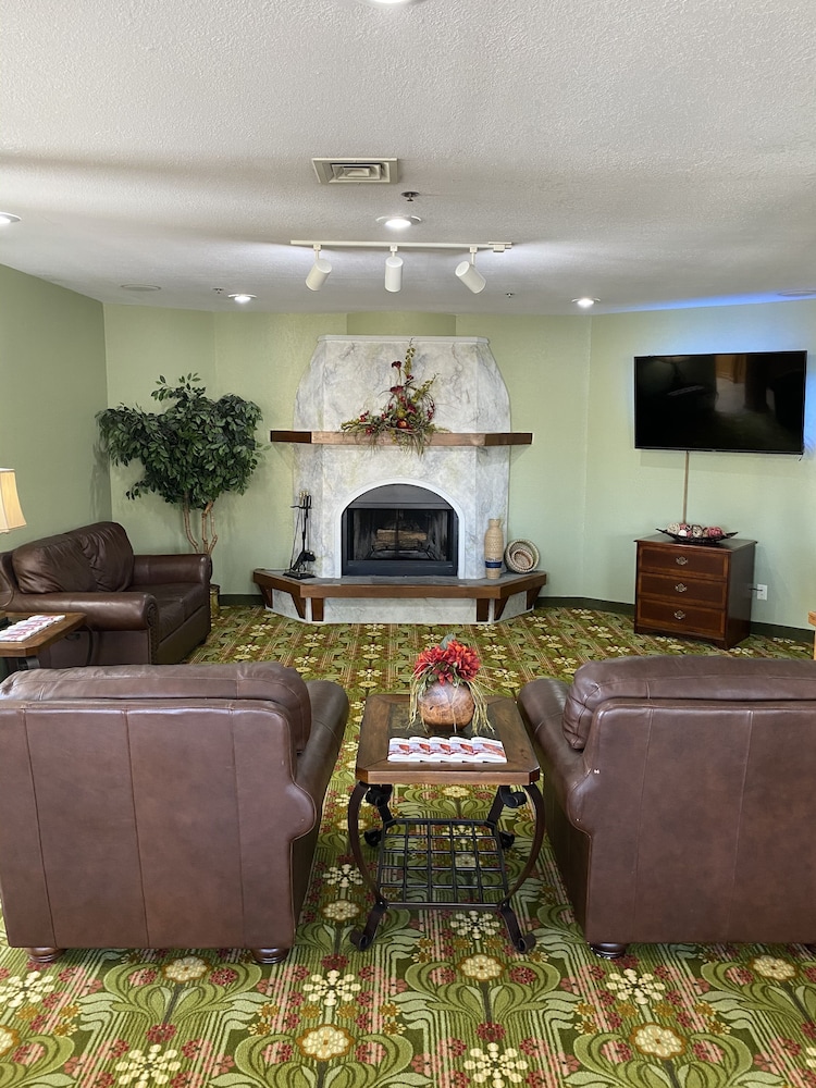 Brookwood Inn 31/46