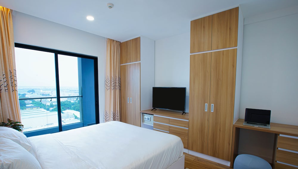 Republic Plaza Apartment 14/38