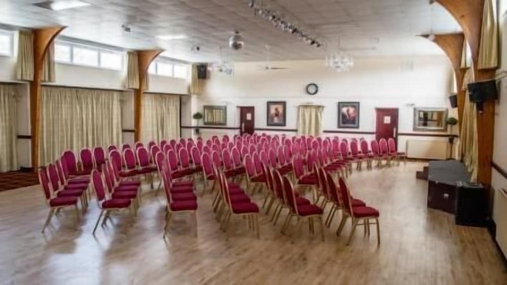 Fife Lodge 39/49