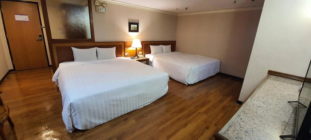 TAPENG BAY HOLIDAY HOTEL 27/52