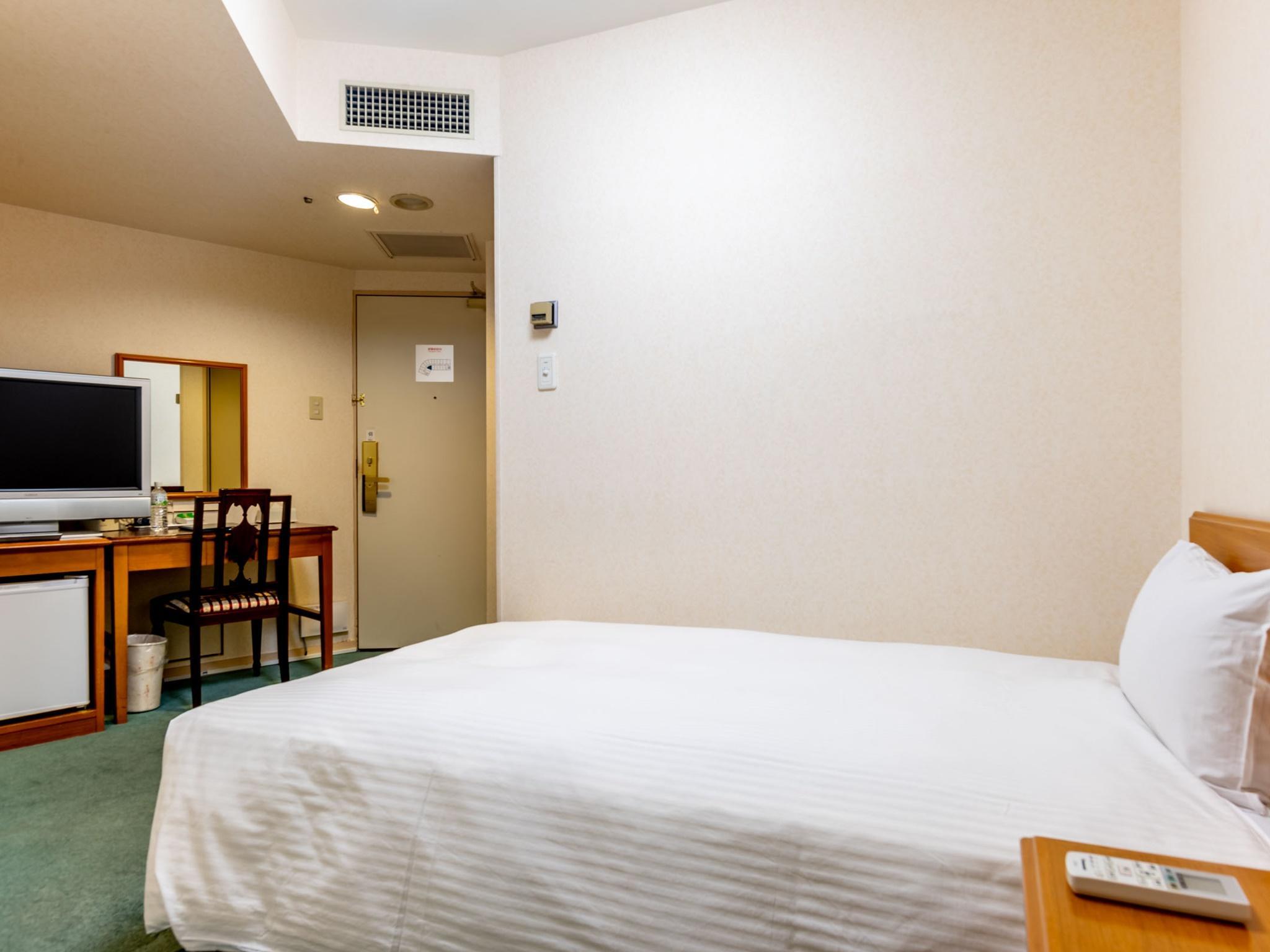 Semi Room, Standard, Single, Semi Double Bed
