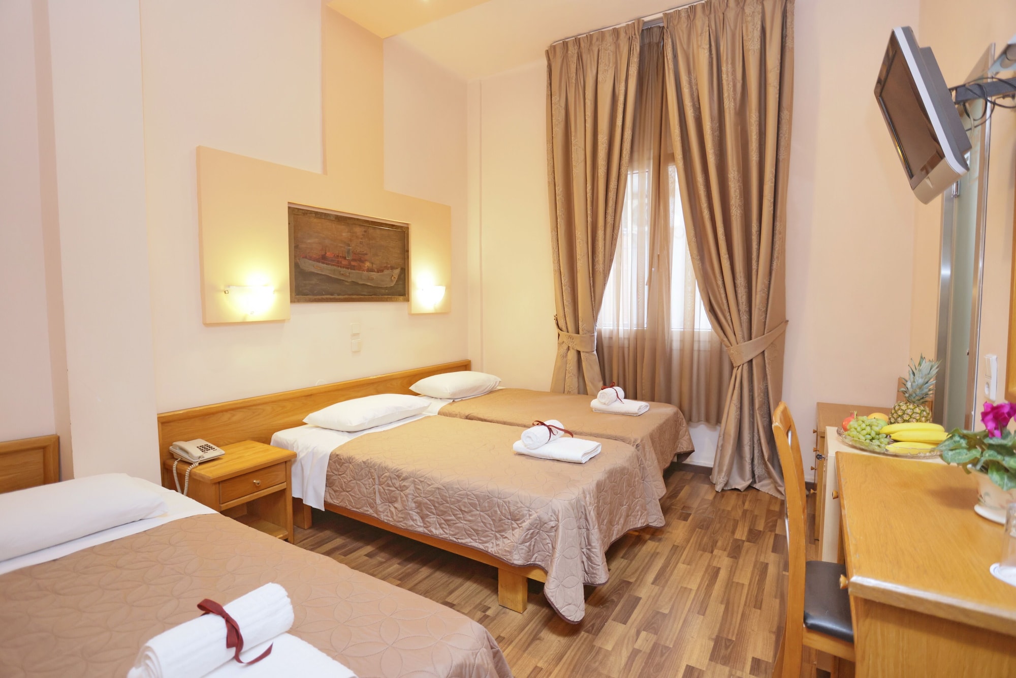 ROOM, TRIPLE, 3 BEDS