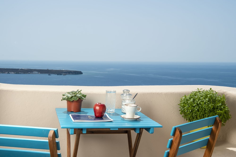 Anemi House & Villas 12/100