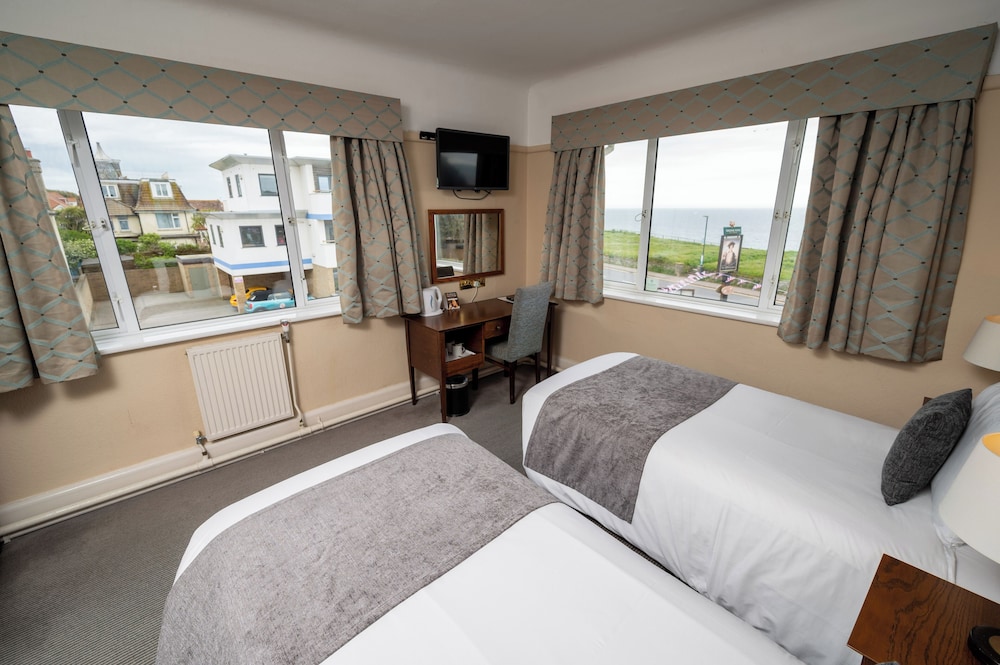 ROOM, TWIN BEDS