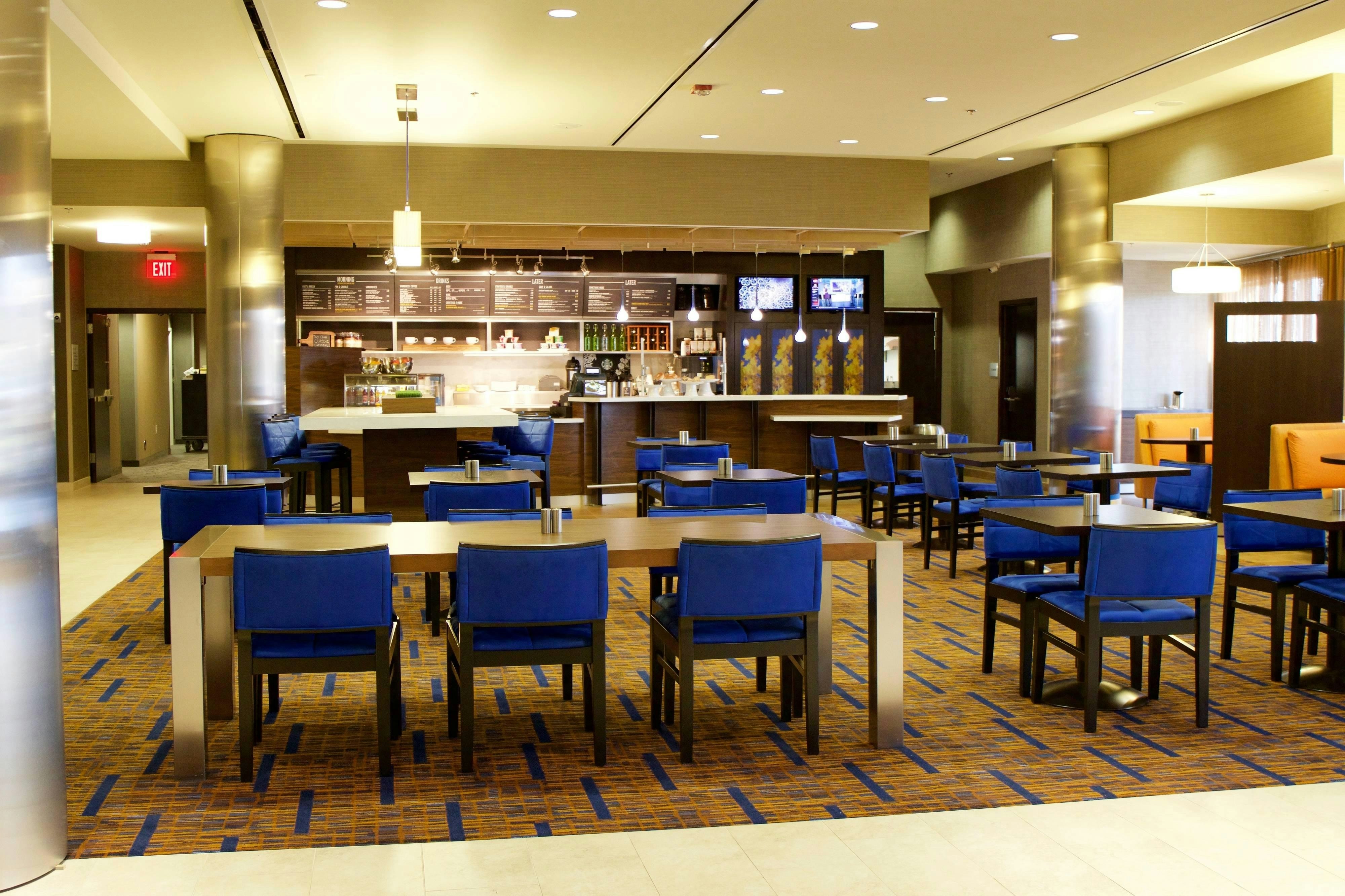 Courtyard by Marriott Asheville Airport 17/24