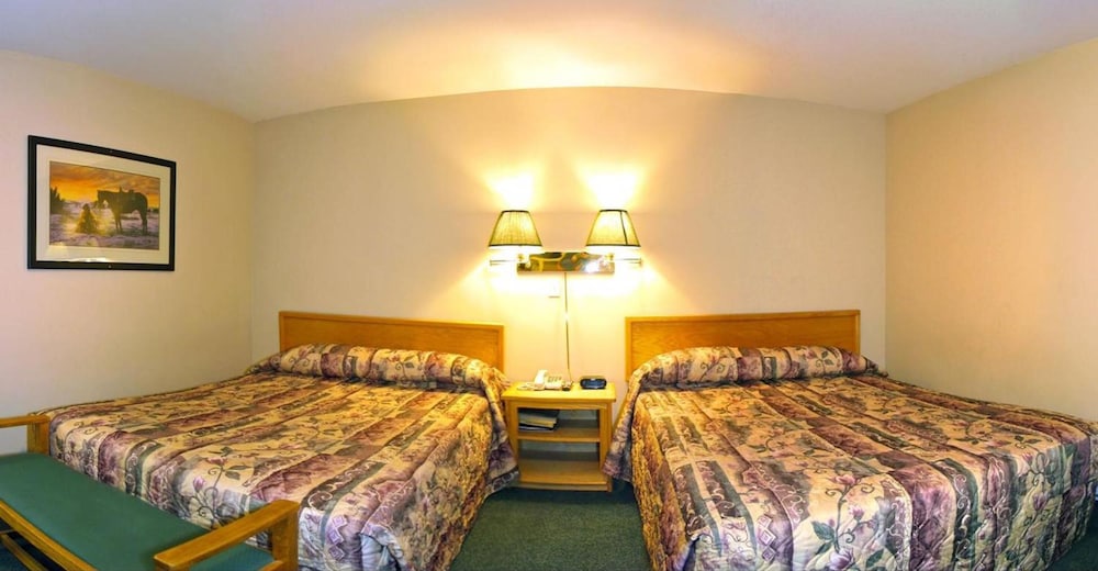 Travelodge by Wyndham Merritt 8/32