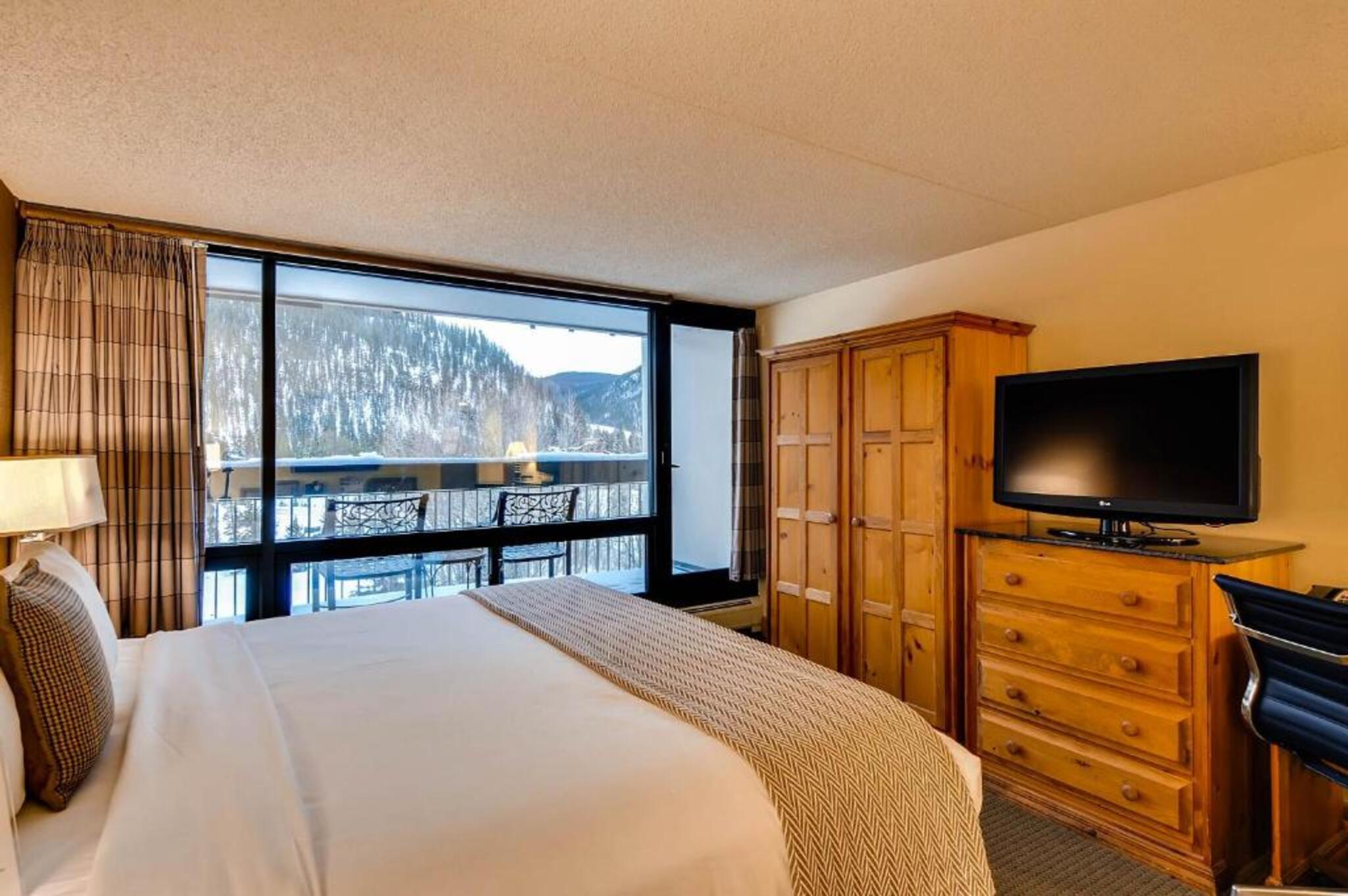 Spa, Lodge, King Bed, Balcony