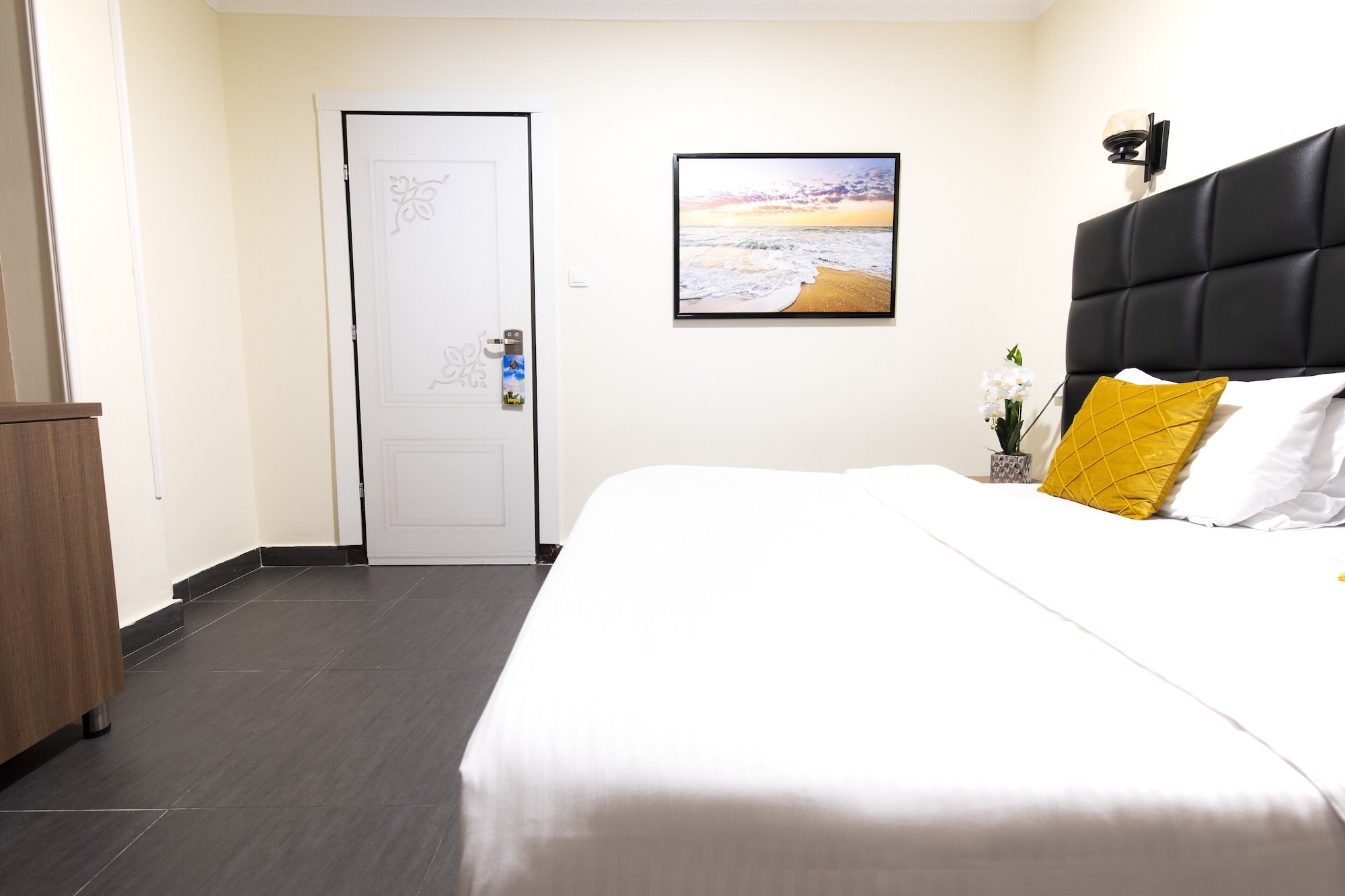CLASSIC, SINGLE, DOUBLE BED