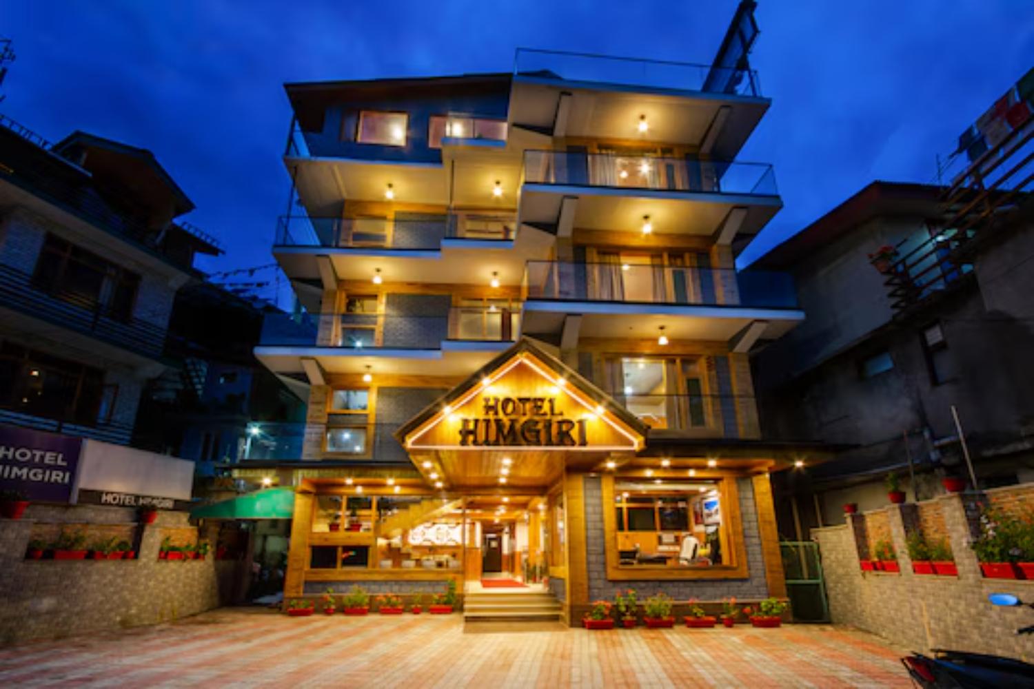 HOTEL HIMGIRI 1/50