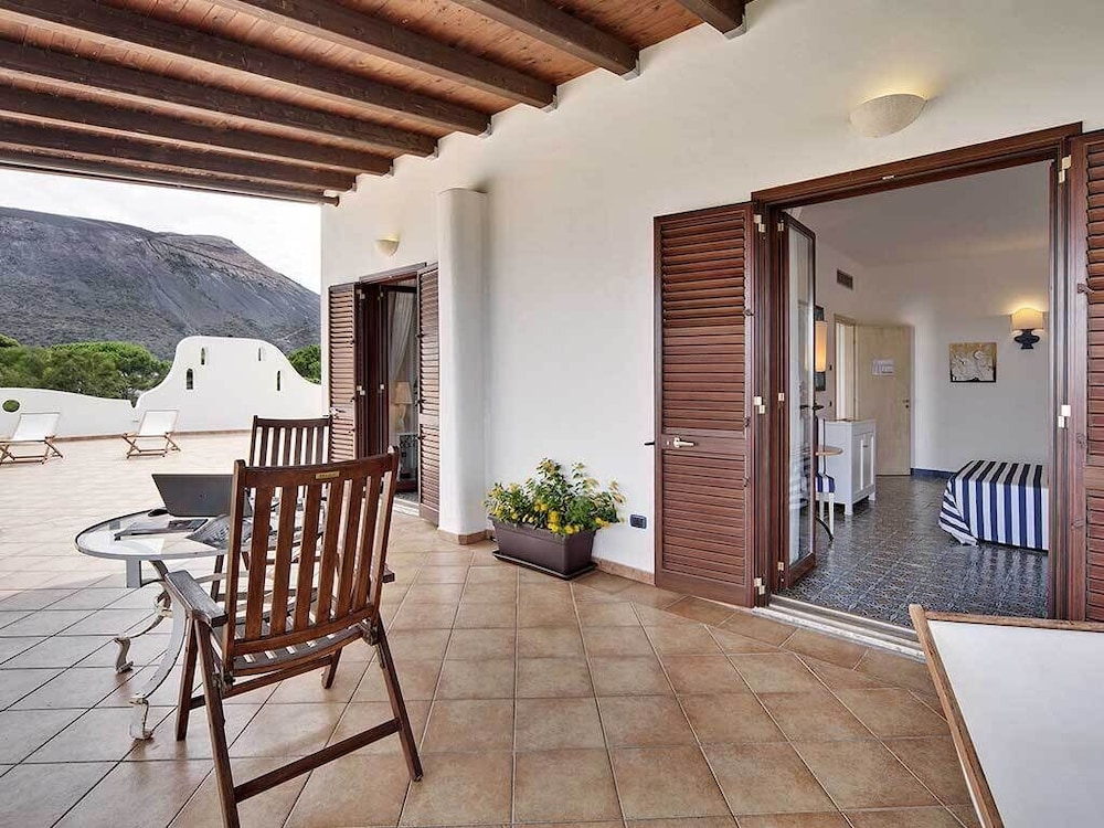 Garden Hotel Vulcano 45/72