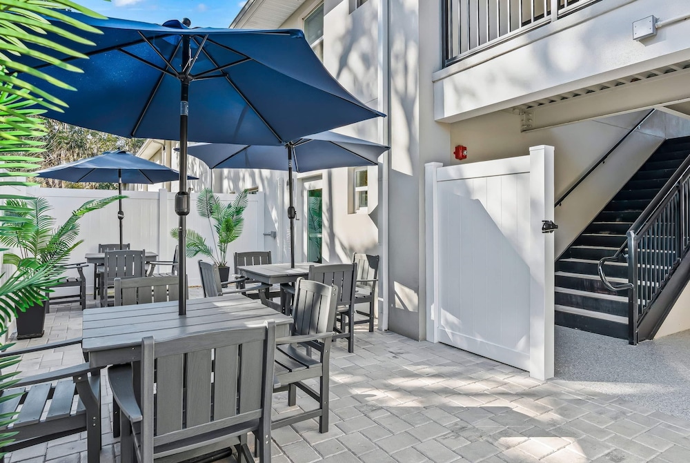 Baymont by Wyndham Ocala Suites 35/60