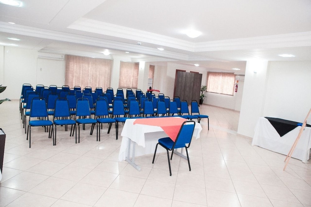 HOTEL HARBOR BARONI GUARAPUAVA 44/51