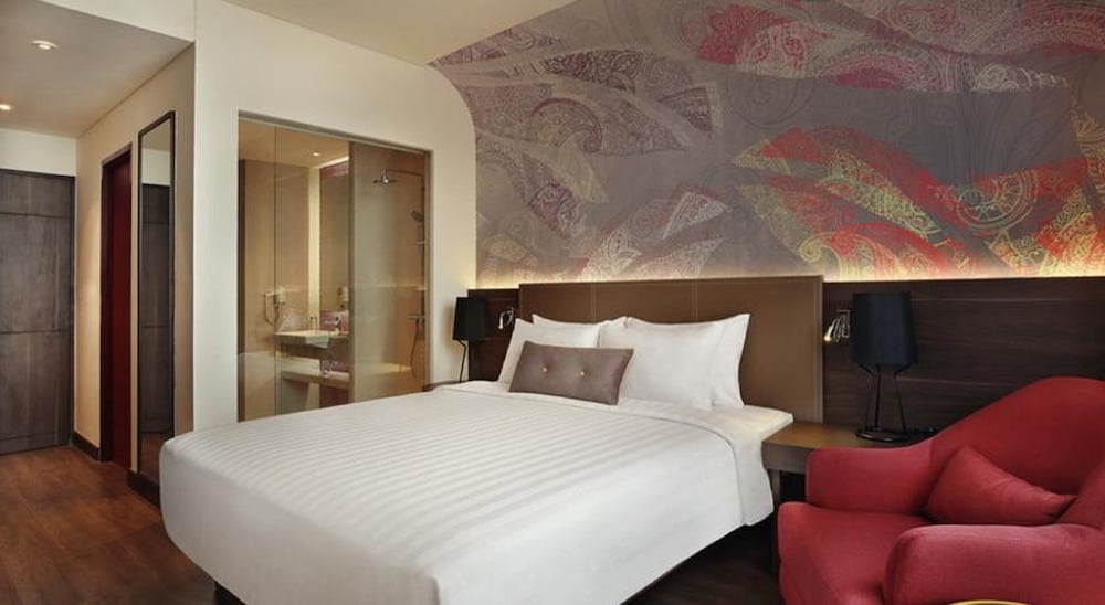 Mercure Karawang 27/66
