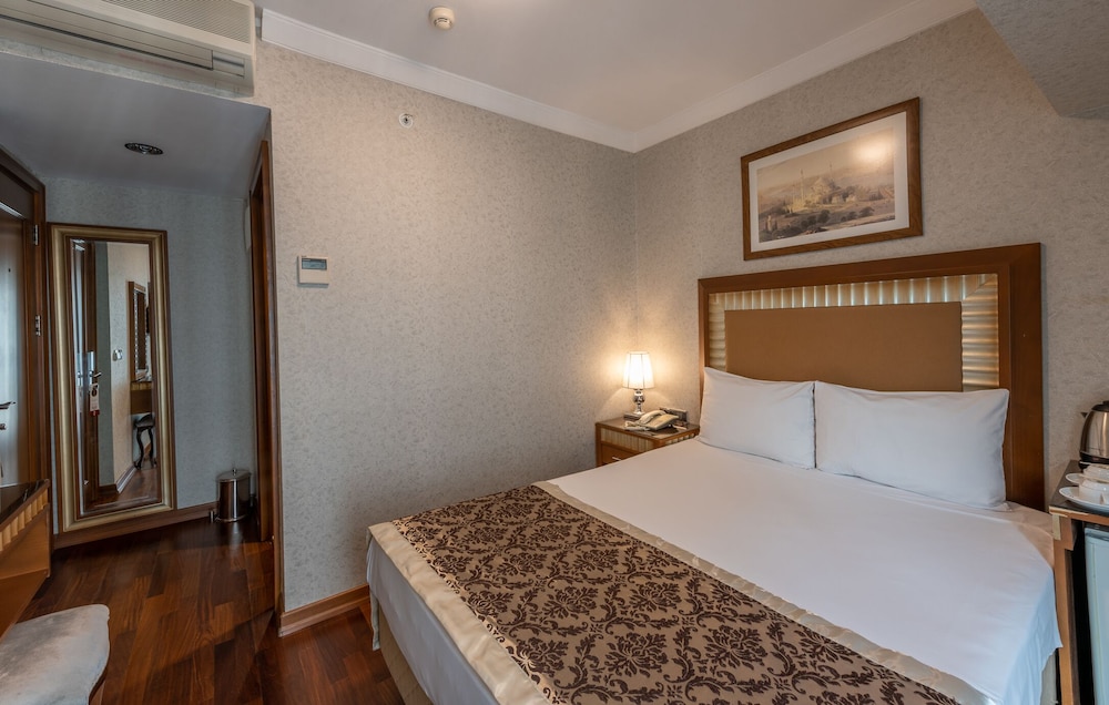 Mineo Park Hotel 18/58