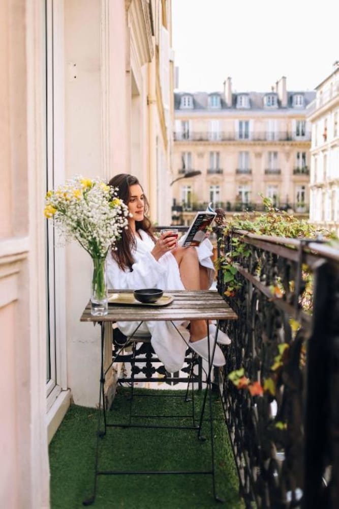 Maison Nabis By Happyculture Ex Pavillon de Paris in PARIS