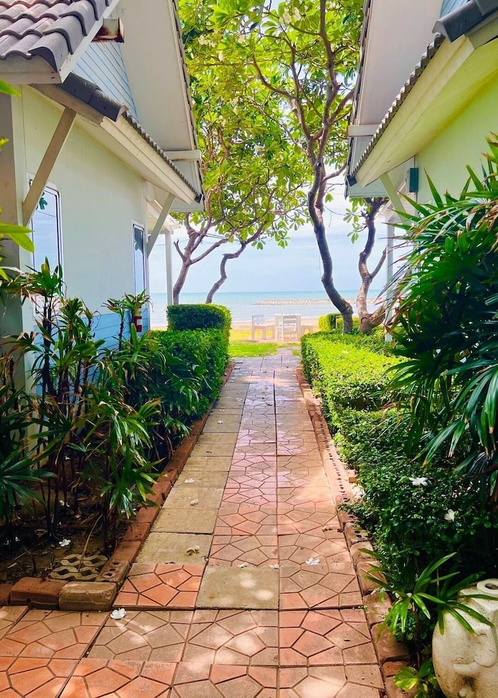 Blue Sky Resort 36/50