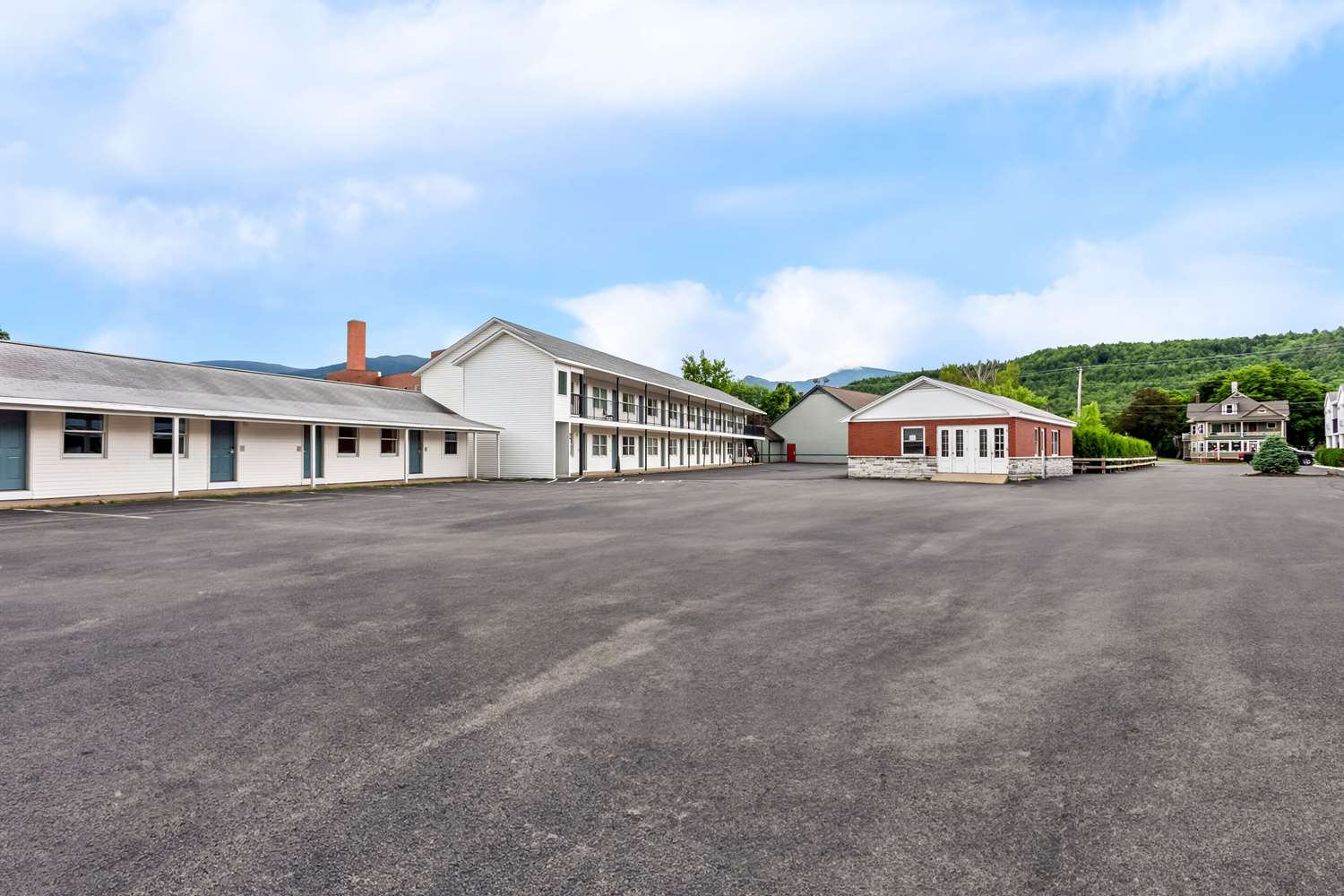 Rodeway Inn Gorham Riverside 25/33