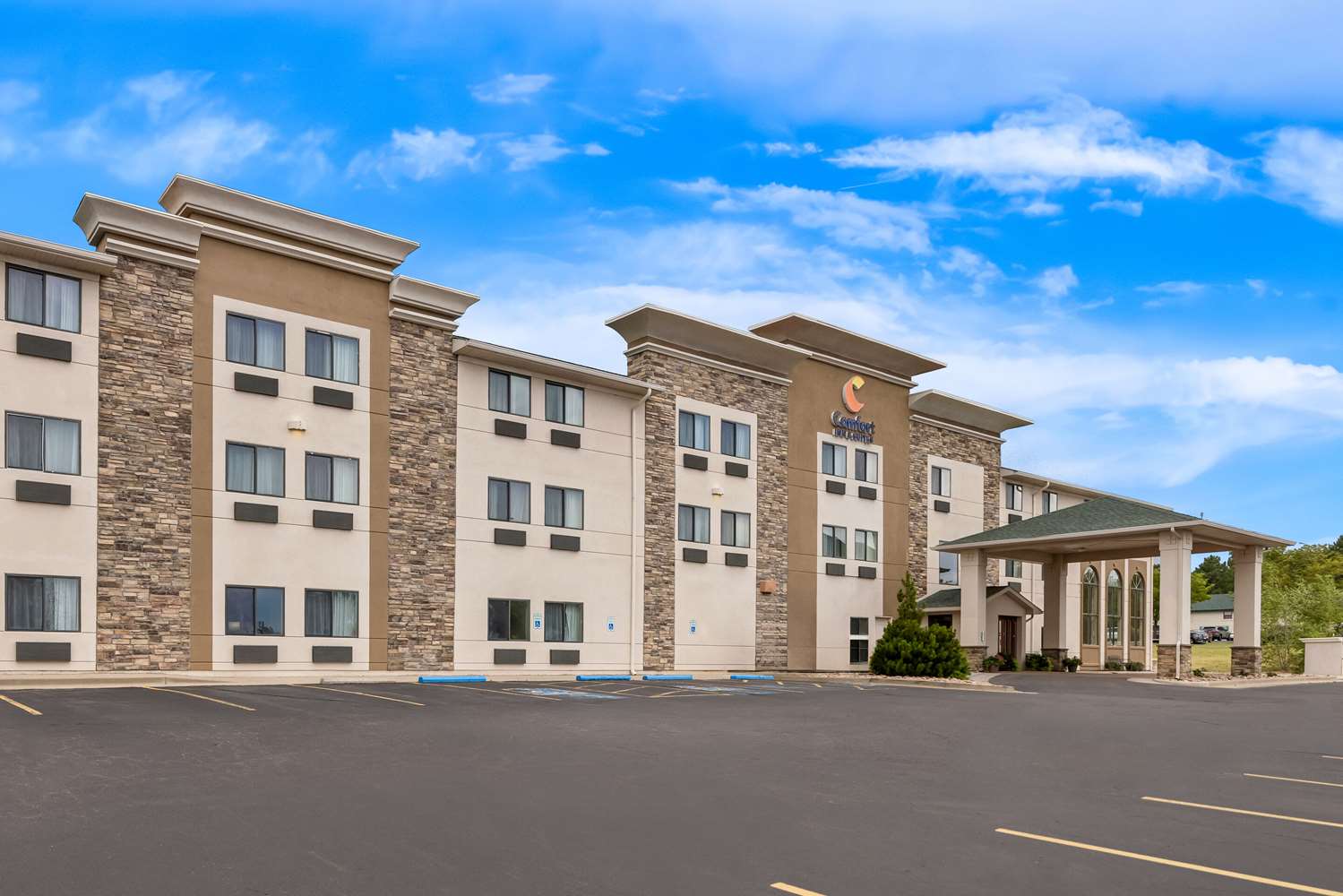 Comfort Inn Suites Pueblo 24/24