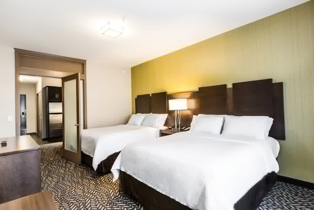 Holiday Inn Express & Suites Spruce Grove - Stony Plain 26/68
