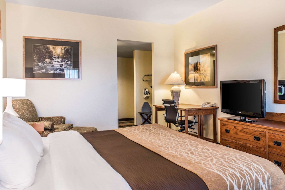 Comfort Inn Suites Sheridan 5/25