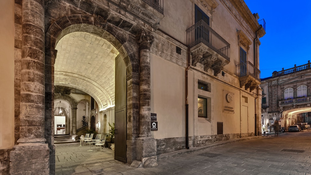 A.D.1768 Boutique Hotel 42/50
