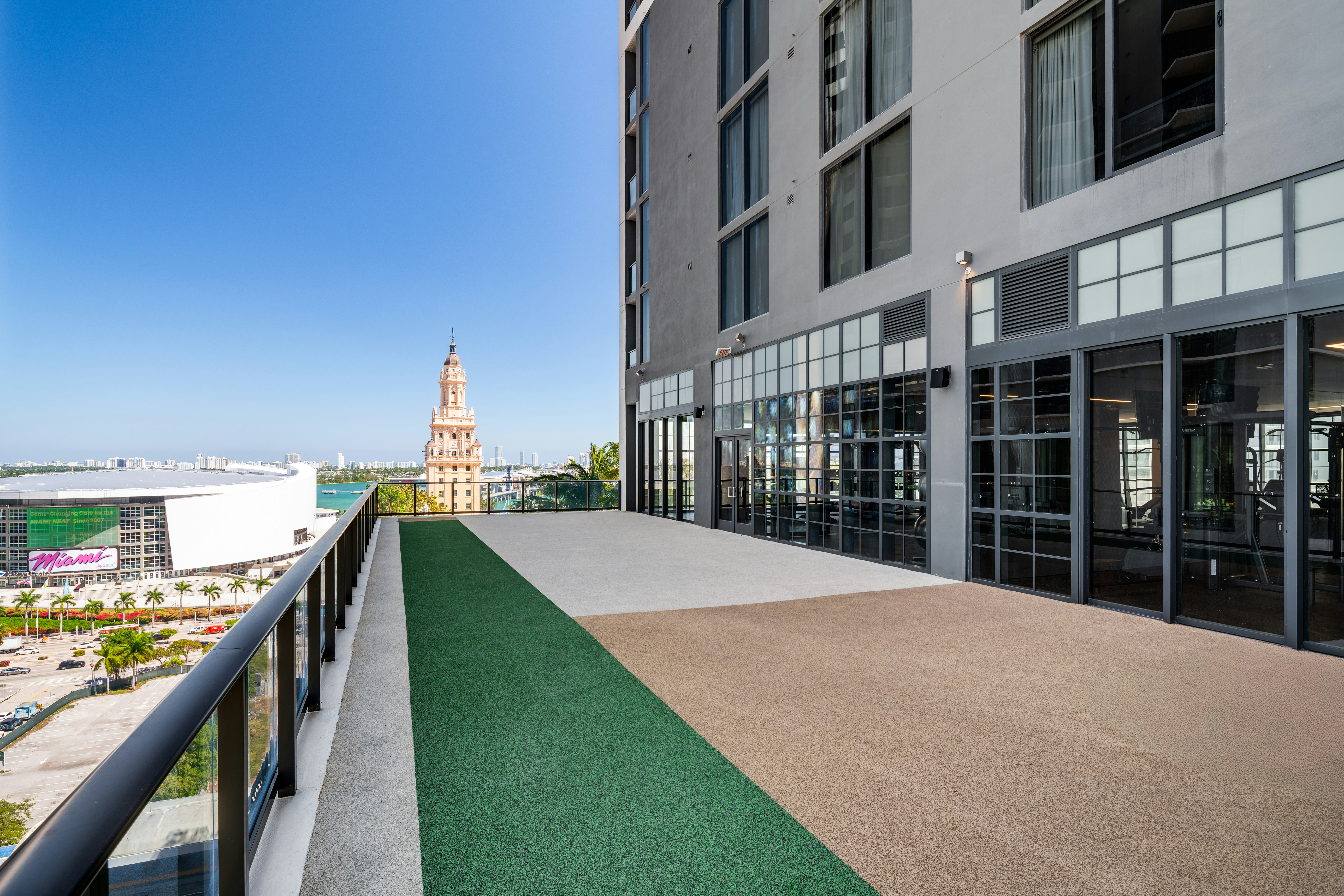 Gale Miami Hotel and Residences 54/57