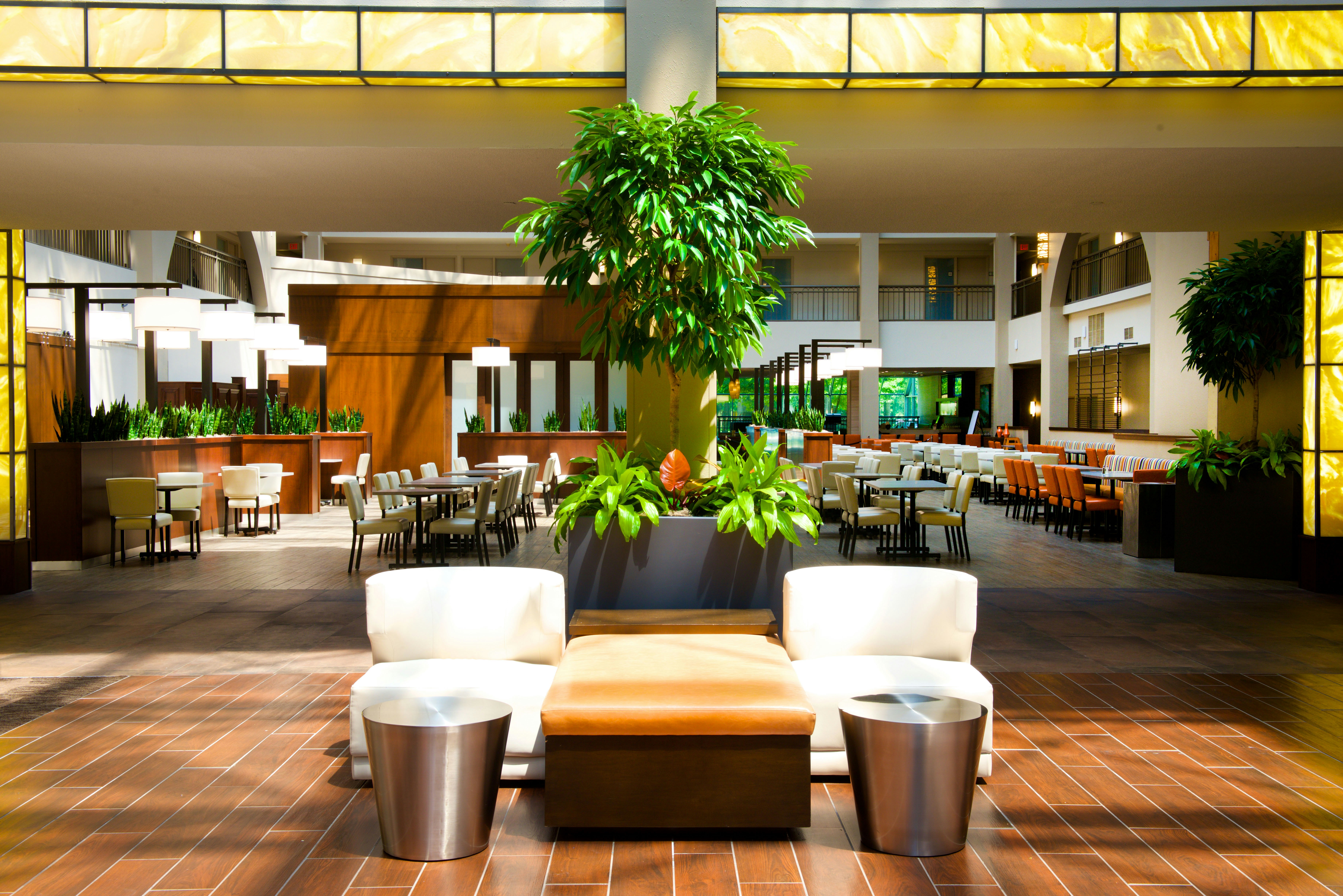 Embassy Suites by Hilton Cincinnati Northeast Blue Ash 33/54