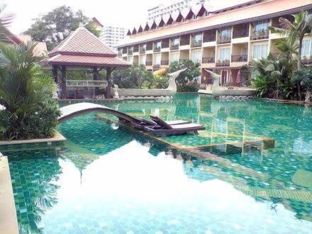 Villa Thongbura 45/51